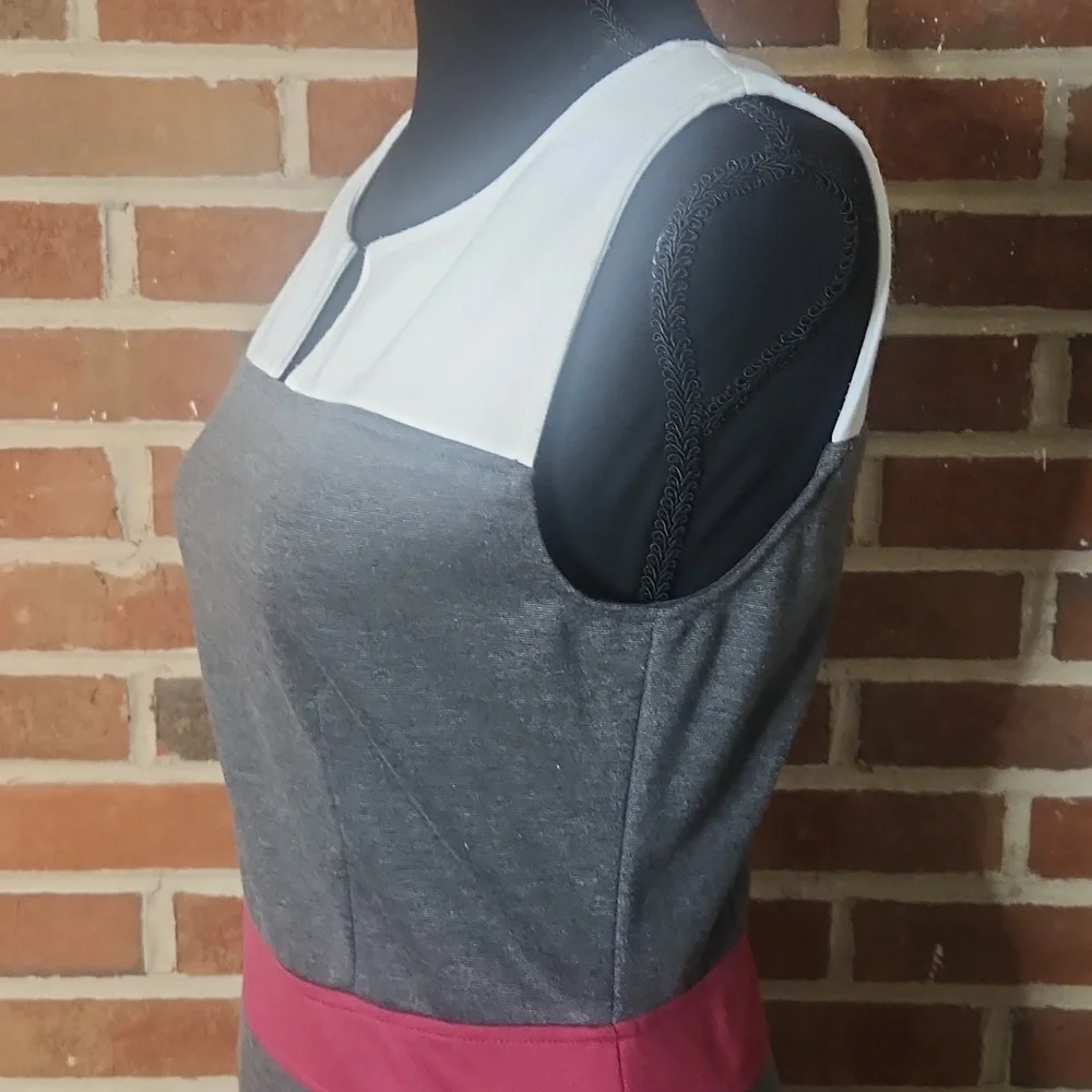 41 Hawthorn Color Block Sheath Dress, Size Small